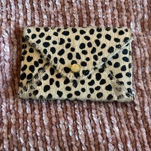 CHEETAH PRINT CARD OR BUSINESS CARD WALLET
